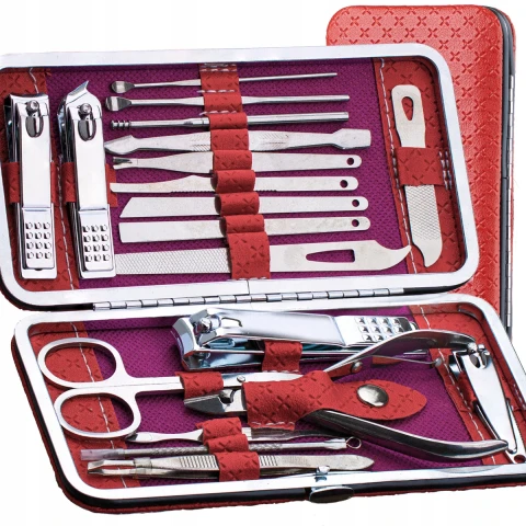 ZESTAW DO MANICURE PAZNOKCI PEDICURE 20 EL ETUI PRZYBRONIK CĄŻKI NOŻYCZKI