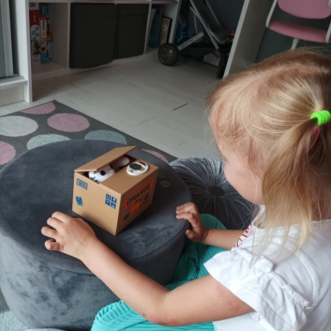 Skarbonka Kot Kotek Interaktywna Automat Miałczy Otwierana Prezent Dzieci, Stan opakowania oryginalne