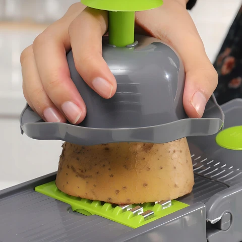 KRAJALNICA SZATKOWNICA DO WARZYW I OWOCÓW WIELOFUNKCYJNA TARKA SIEKACZ 13w1