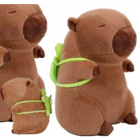 PLUSZOWA ZABAWKA KAPIBARA Z PLECAKIEM 45 CM Z PLUSZOWYM ŻÓŁWIEM PLUSZAK Kolor dominujący: beżowy