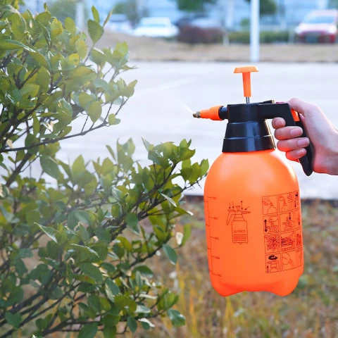 RĘCZNY OPRYSKIWACZ CIŚNIENIOWY SPRYSKIWACZ WODY 2L OGRODOWY KOMPRESYJNY Długość lancy: 0 cm