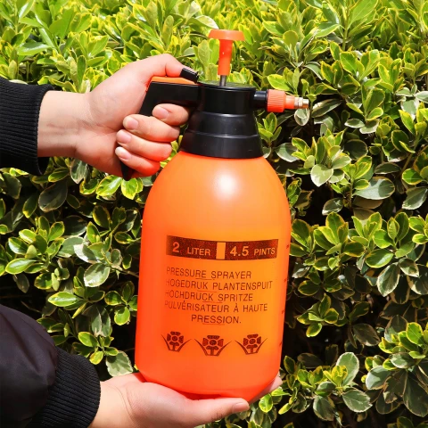 RĘCZNY OPRYSKIWACZ CIŚNIENIOWY SPRYSKIWACZ WODY 2L OGRODOWY KOMPRESYJNY Stan opakowania: oryginalne