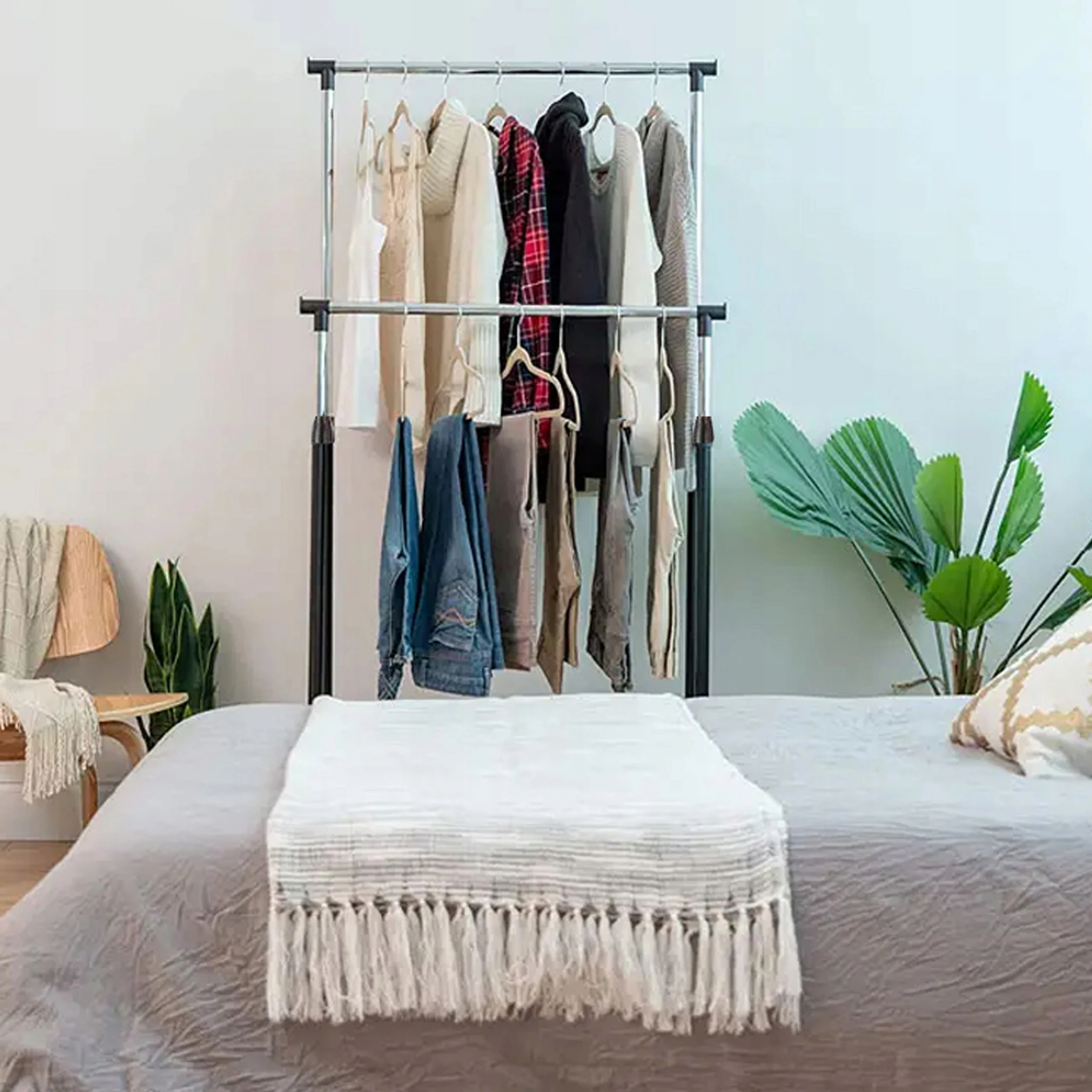 WIESZAK PODWÓJNY STOJĄCY NA KÓŁKACH UBRANIA STOJAK DO GARDEROBY METALOWY XL, Liczba miejsc do wieszania 5 i więcej