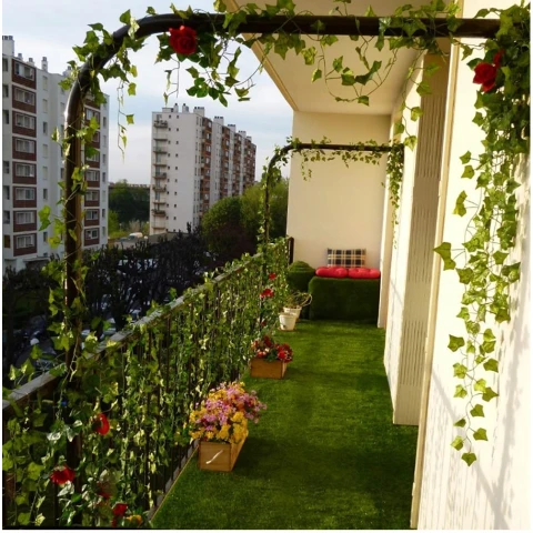 Ale Hity | SZTUCZNY BLUSZCZ x 12 SZTUK Na Ścianę Balkon Girlanda Sztuczne Liście 25 M