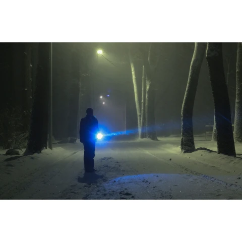 Latarka Taktyczna LED Cree Mocna T6 ZOOM USB Etui, Zasilanie akumulatorowe