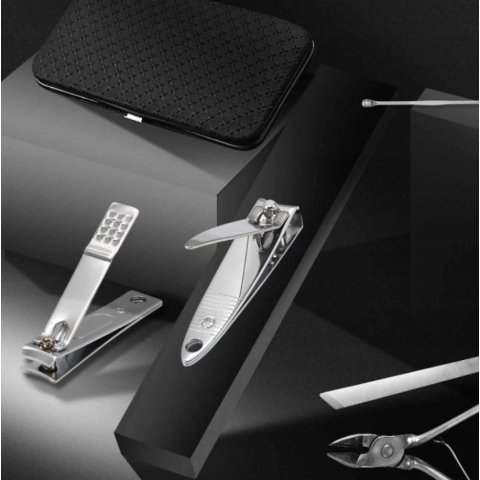 Zestaw Manicure Cążki Nożyczki Paznokci 20 el Etui PEDICURE ETUI PRZYBRONIK Zawartość zestawu: cążki, etui, kopytko, łyżeczka do czyszczenia ucha, łyżeczka do wągrów, nożyczki, nożyk, obcinacz do skórek, obcinacz prosty, obcinacz skośny, pęseta, pilnik, radełko